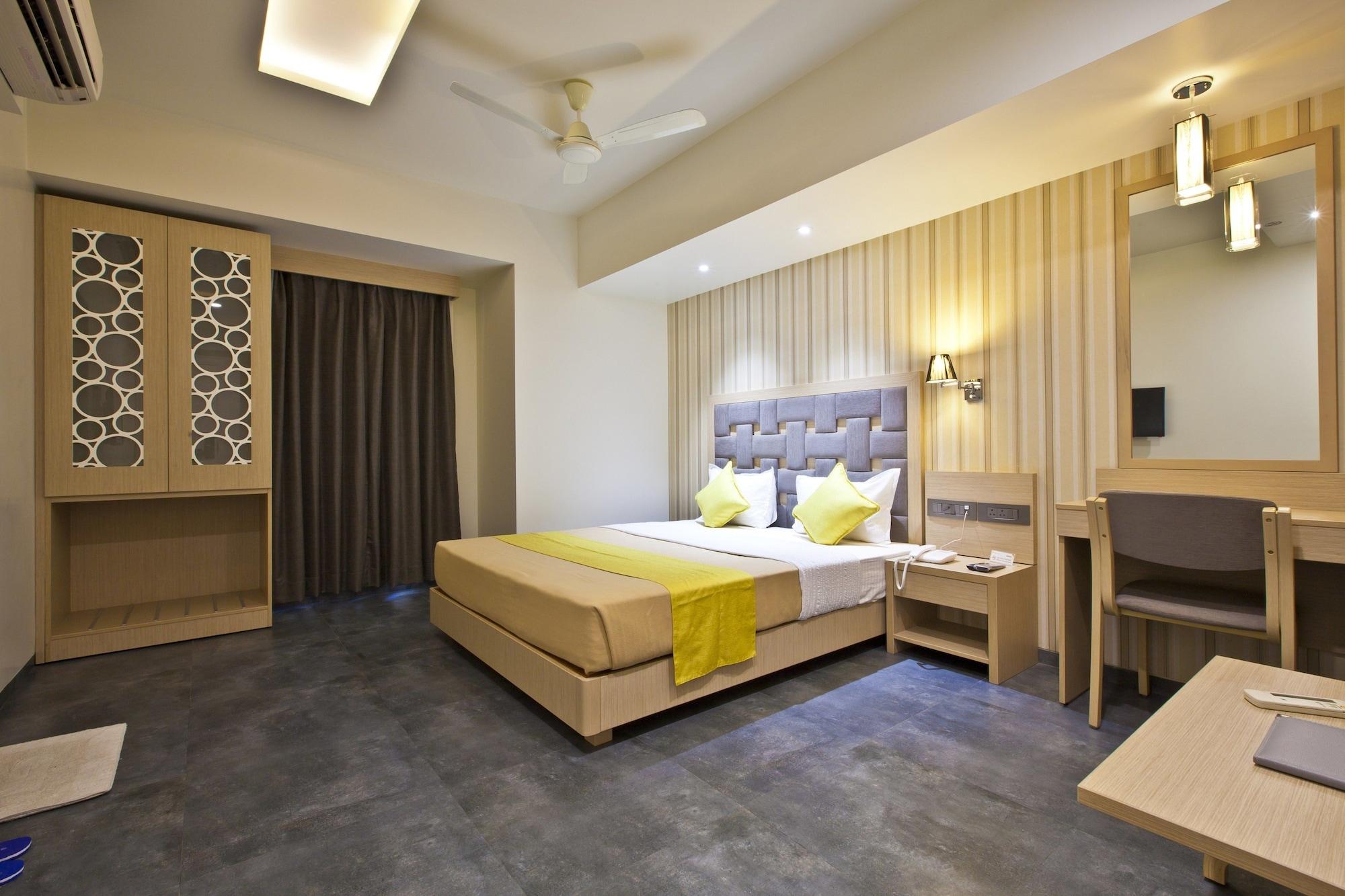 Hotel Sifat International Szúrat Kültér fotó