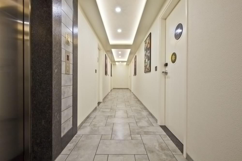 Hotel Sifat International Szúrat Kültér fotó
